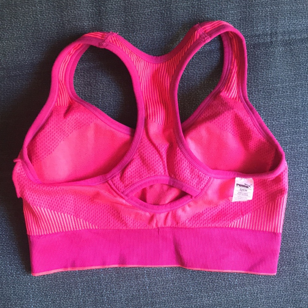 🌸 Puma Racerback Sports Bra - Picture 4 of 6